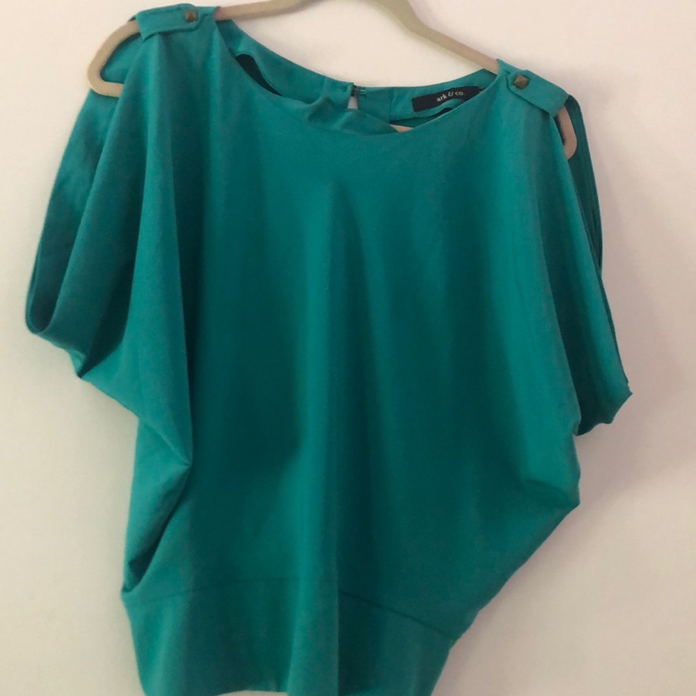 Ark & Co open back top